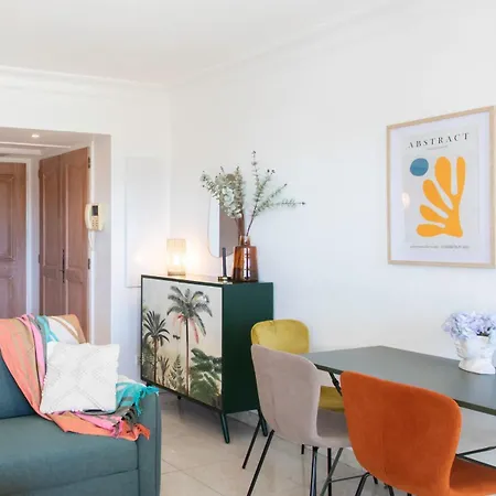 A13 - 1 Bdr Garden Floor Fontonne - Ac, Pool & Parking Apartment *