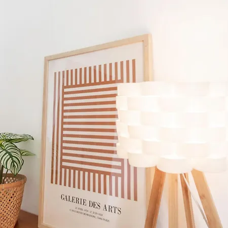 Διαμέρισμα A13 - Staywiz Us -1 Bdr Garden Floor Fontonne - Ac, Pool & Parking *