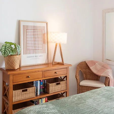 A13 - 1 Bdr Garden Floor Fontonne - Ac, Pool & Parking شقة أنتيب