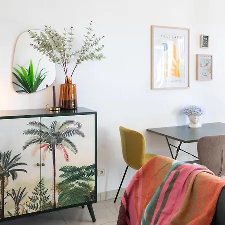 A13 - 1 Bdr Garden Floor Fontonne - Ac, Pool & Parking أنتيب