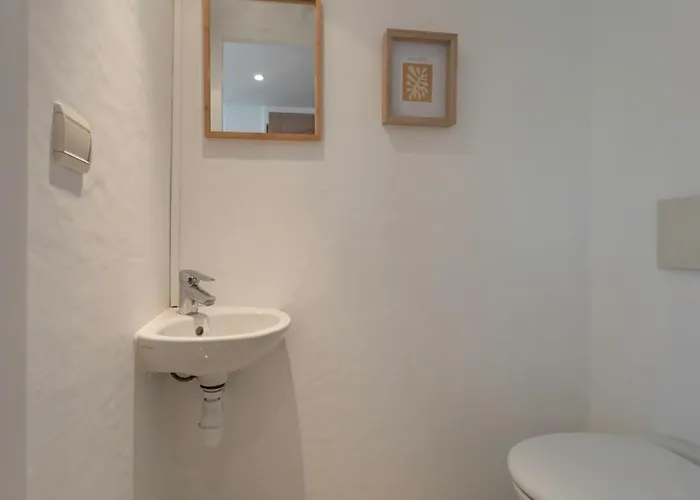 Apartmán A13 - 1 Bdr Garden Floor Fontonne - Ac, Pool & Parking Antibes