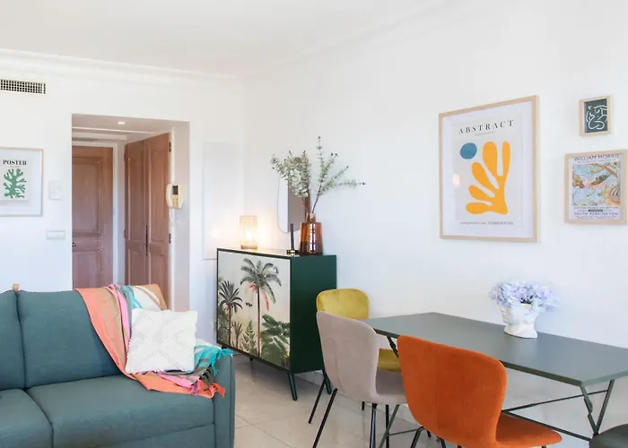 A13 - 1 Bdr Garden Floor Fontonne - Ac, Pool & Parking Apartmán *