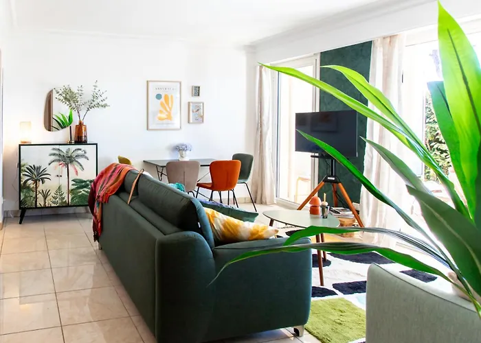 Apartmán A13 - 1 Bdr Garden Floor Fontonne - Ac, Pool & Parking *