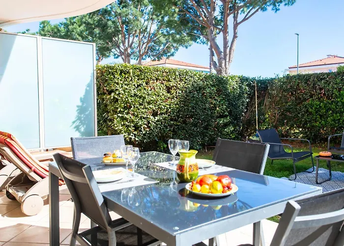 Apartmán A13 - 1 Bdr Garden Floor Fontonne - Ac, Pool & Parking *