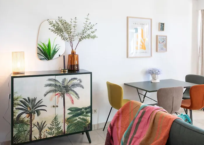 A13 - 1 Bdr Garden Floor Fontonne - Ac, Pool & Parking Antibes